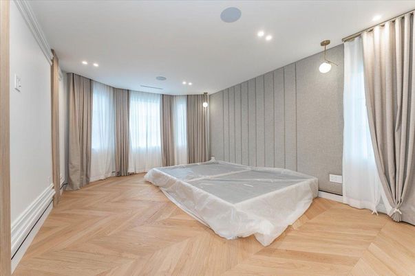 Interior, Pendant Lights, Recessed Lighting, Wood Texture Flooring