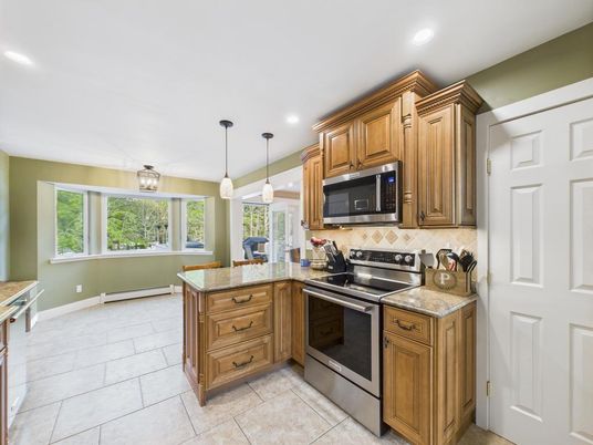 Interior, Kitchen, Pendant Lights, Recessed Lighting, Stainless Steel Appliances