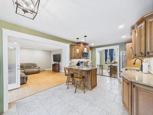 Interior, Kitchen, Living room, Pendant Lights, Recessed Lighting, Wood Texture Flooring