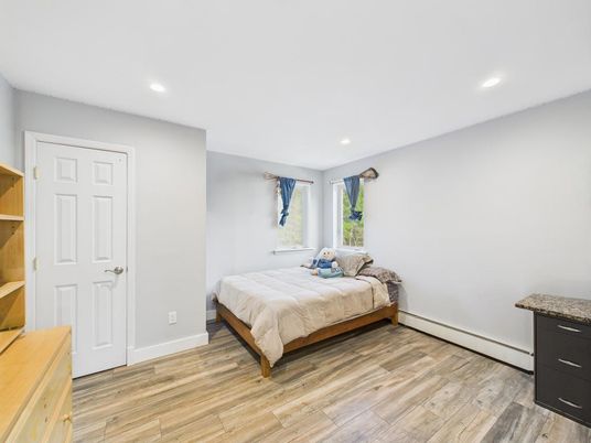 Bedroom, Interior, Recessed Lighting, Wood Texture Flooring