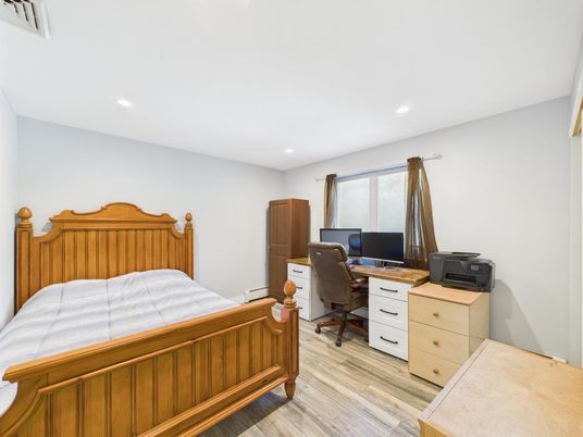 Bedroom, Home Office, Interior, Recessed Lighting, Wood Texture Flooring