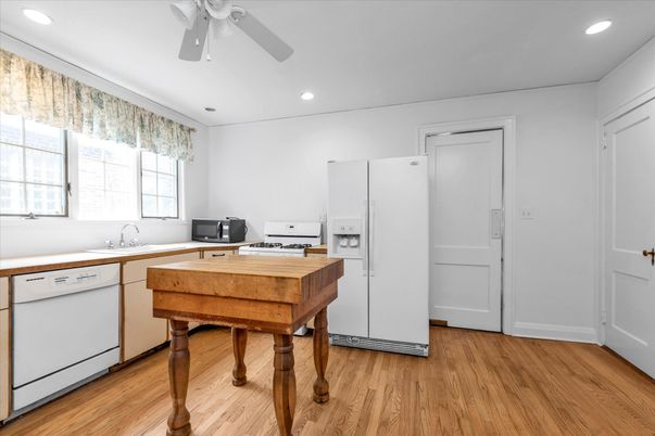 Interior, Kitchen, Recessed Lighting, Wood Texture Flooring