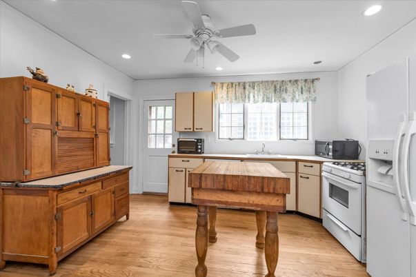 Interior, Kitchen, Recessed Lighting, Wood Texture Flooring