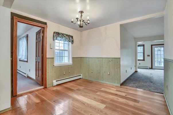 Chandelier, Empty room, Interior, Wood Texture Flooring