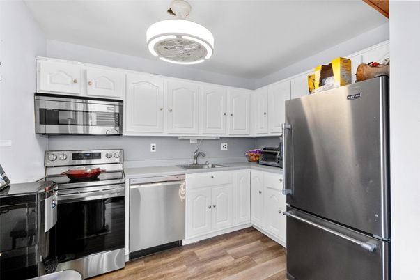 Interior, Kitchen, Stainless Steel Appliances, Wood Texture Flooring