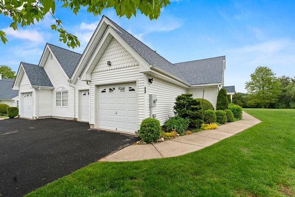 Attached, Exterior, Facade, Farmhouse