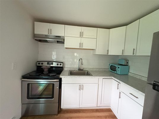 Interior, Kitchen, Stainless Steel Appliances, Wood Texture Flooring
