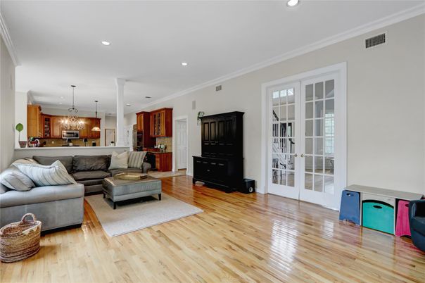Interior, Kitchen, Living room, Pendant Lights, Recessed Lighting, Stainless Steel Appliances, Wood Texture Flooring