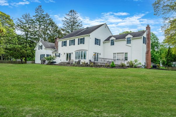 Backyard, Exterior, Facade, Farmhouse