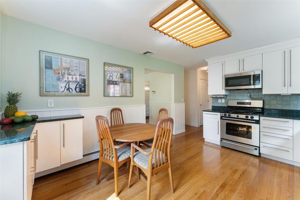 Dining room, Interior, Kitchen, Stainless Steel Appliances, Wood Texture Flooring