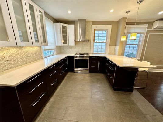 Interior, Kitchen, Pendant Lights, Recessed Lighting, Stainless Steel Appliances