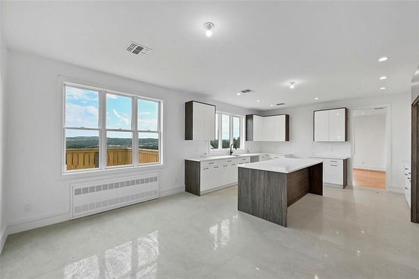 Interior, Kitchen, Recessed Lighting