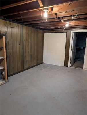 Empty room, Interior, Wooden Beams