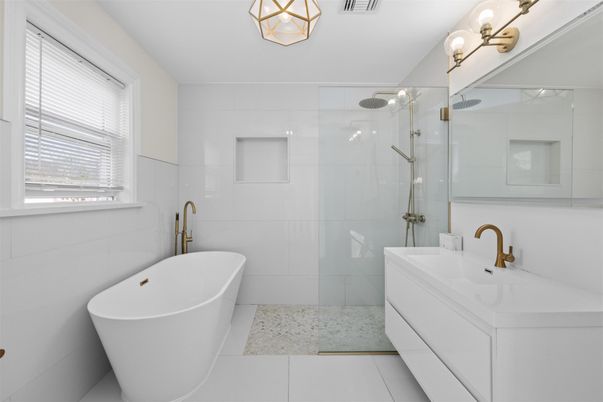Bathroom, Free Standing Baths, Glass Shower, Interior