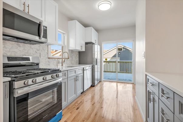 Interior, Kitchen, Stainless Steel Appliances, Wood Texture Flooring