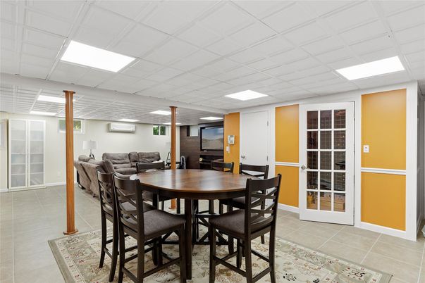 Dining room, Interior, Living room, Recessed Lighting