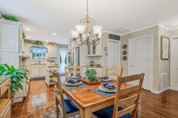Chandelier, Dining room, Interior, Kitchen, Recessed Lighting, Wood Texture Flooring