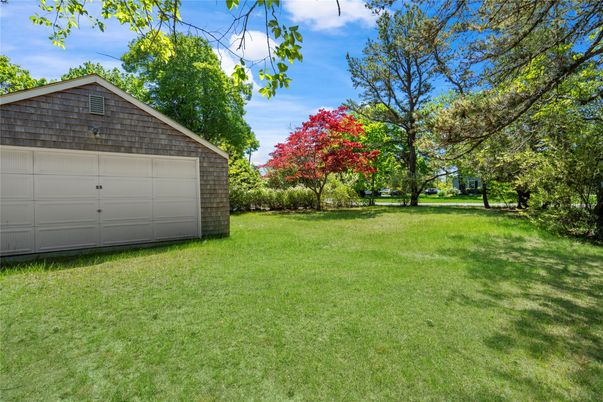 Backyard, Detached Garage, Exterior