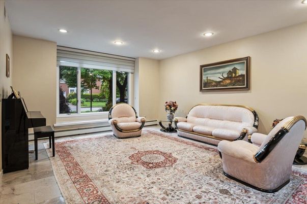 Interior, Living room, Piano, Recessed Lighting