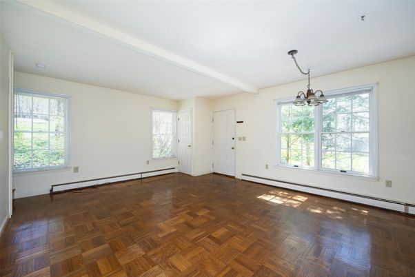 Empty room, Interior, Pendant Lights, Wood Texture Flooring