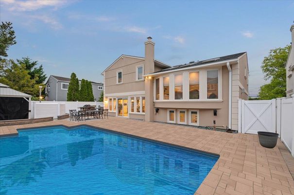 Exterior, Pool, Solar Panels