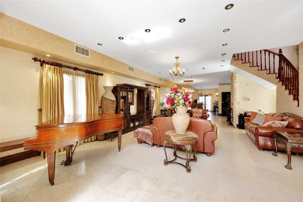 Chandelier, Interior, Living room, Piano, Recessed Lighting