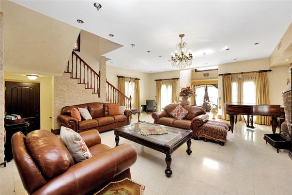 Chandelier, Interior, Living room, Piano, Recessed Lighting