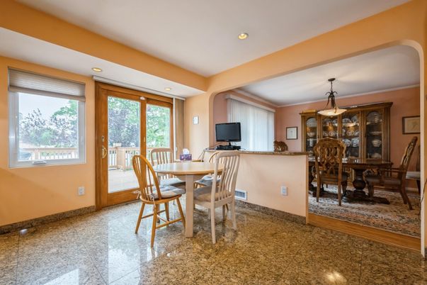 Dining room, Interior, Pendant Lights, Recessed Lighting