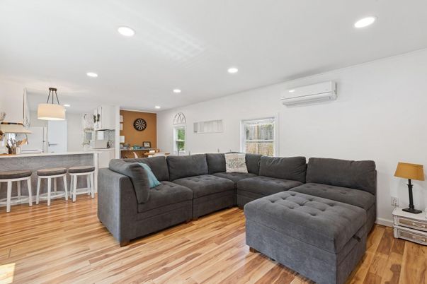 Interior, Kitchen, Living room, Pendant Lights, Recessed Lighting, Wood Texture Flooring