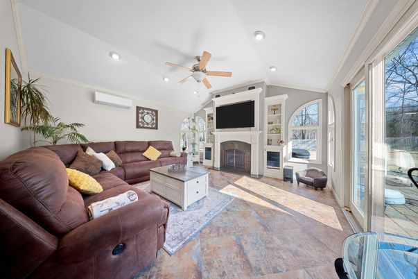 Fireplace, Interior, Living room, Recessed Lighting