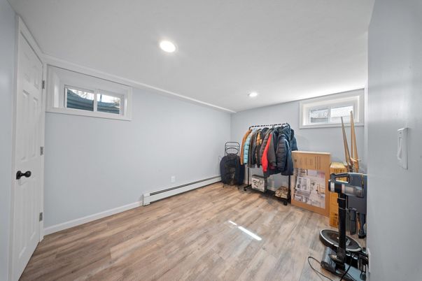 Interior, Recessed Lighting, Wood Texture Flooring