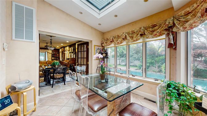 Dining room, Interior, Pendant Lights, Recessed Lighting