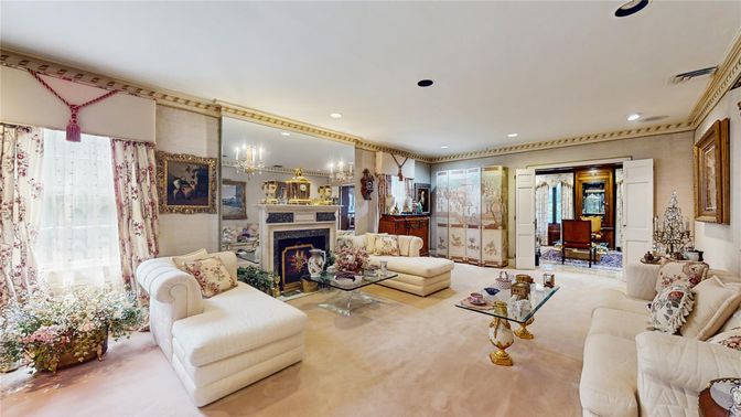 Chandelier, Fireplace, Interior, Living room, Recessed Lighting