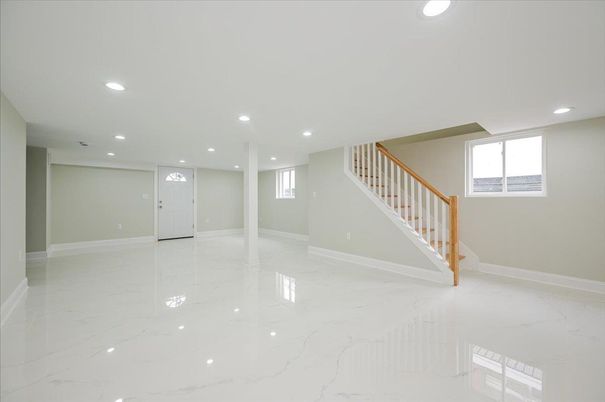 Empty room, Interior, Marble, Recessed Lighting