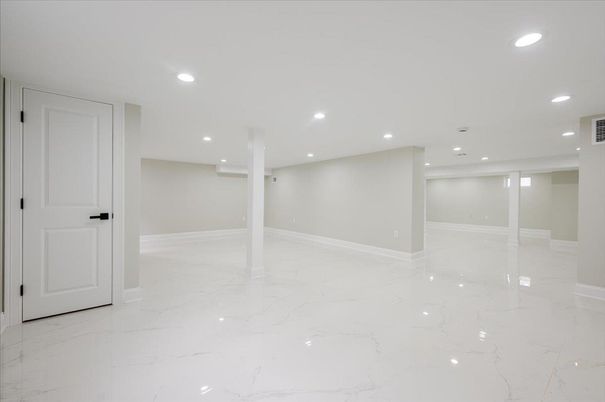 Empty room, Interior, Marble, Recessed Lighting
