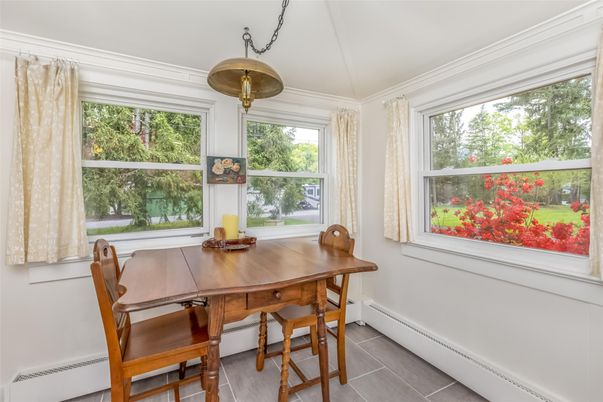 Dining room, Interior