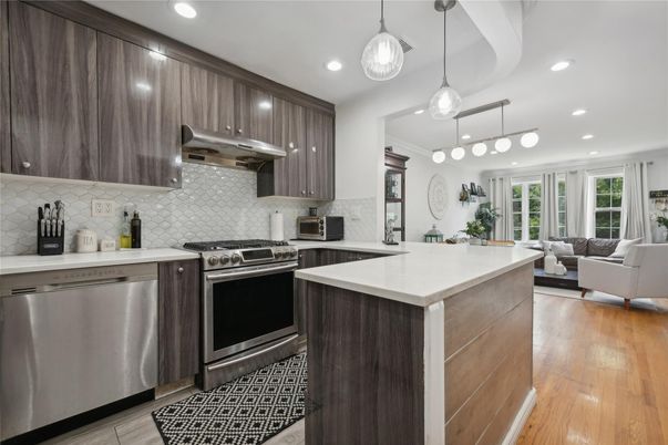 Interior, Kitchen, Living room, Pendant Lights, Recessed Lighting, Stainless Steel Appliances, Wood Texture Flooring