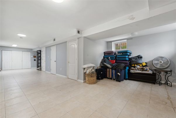 Interior, Recessed Lighting