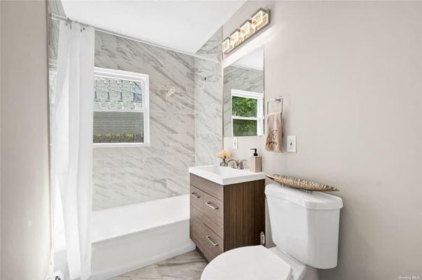 Bathroom, Interior, Marble, Marble Walls