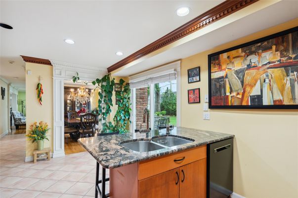 Chandelier, Dining room, Interior, Kitchen, Recessed Lighting