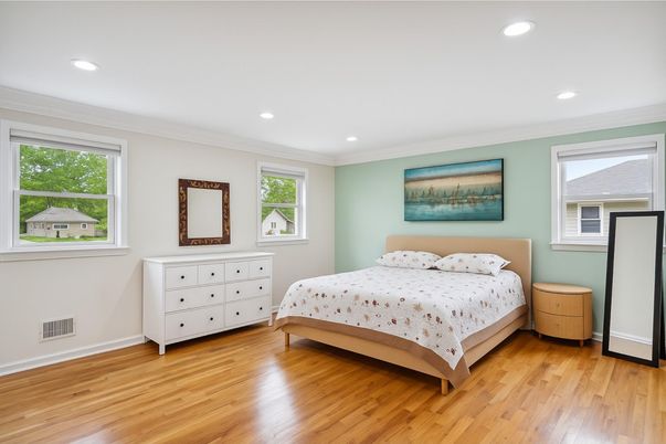 Bedroom, Interior, Recessed Lighting, Wood Texture Flooring