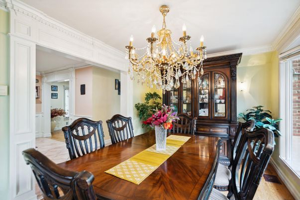 Chandelier, Dining room, Interior