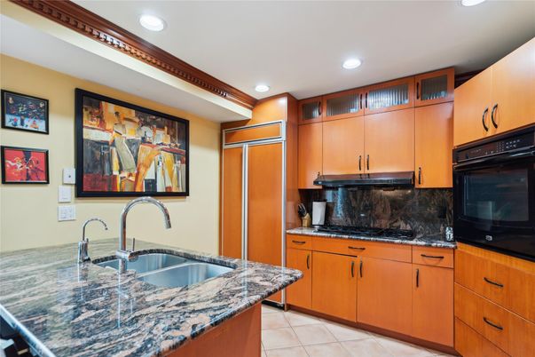 Interior, Kitchen, Recessed Lighting