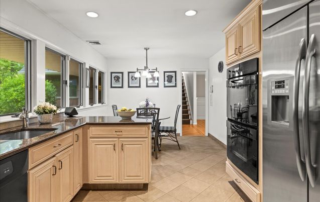Dining room, Interior, Kitchen, Pendant Lights, Recessed Lighting