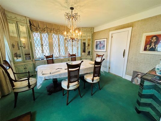 Chandelier, Dining room, Interior