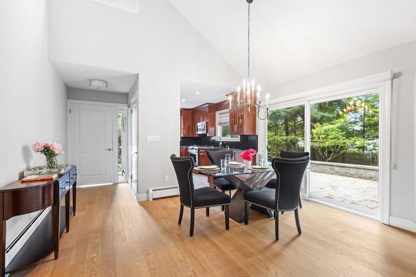 Chandelier, Dining room, Interior, Kitchen, Pendant Lights, Recessed Lighting, Wood Texture Flooring