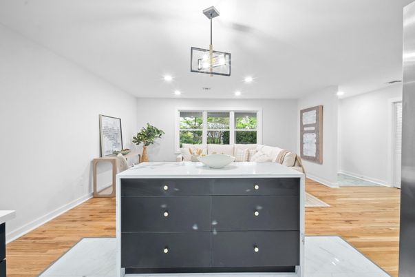 Interior, Pendant Lights, Recessed Lighting, Wood Texture Flooring