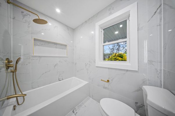 Bathroom, Interior, Marble Walls, Recessed Lighting