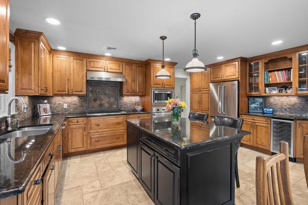 Interior, Kitchen, Pendant Lights, Recessed Lighting, Stainless Steel Appliances