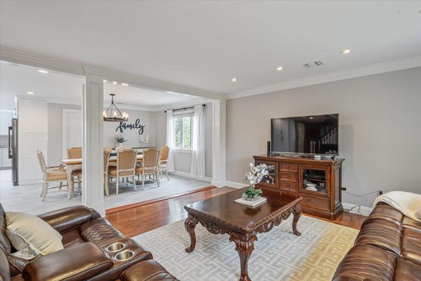 Chandelier, Dining room, Interior, Living room, Recessed Lighting, Wood Texture Flooring